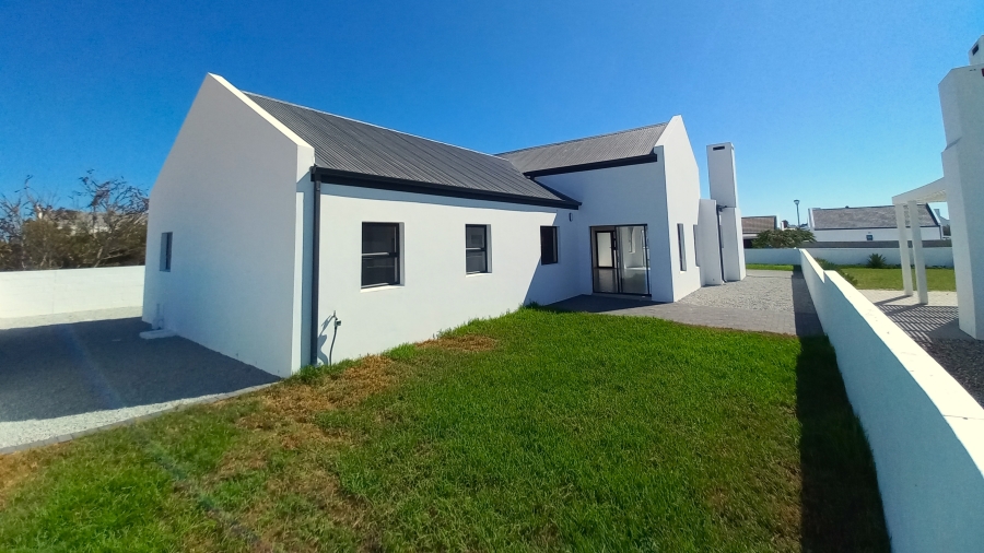 3 Bedroom Property for Sale in Brittania Beach Estate Western Cape